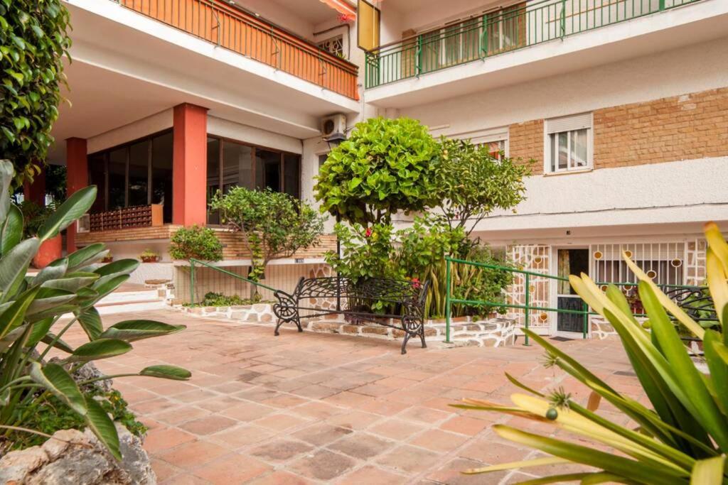 Sun&Life Boga Boga Apartment Fuengirola Luaran gambar